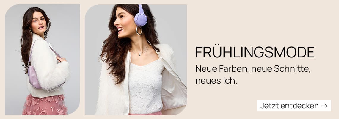 FRÜHLINGSMODE – Neue Farben, neue Schnitte, neues Ich. Frau in weißer Jacke und rosa Rock mit lila Kopfhörern. Jetzt entdecken.